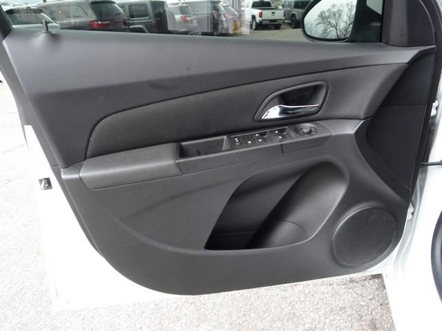 Chevrolet Cruze Limited 4dr Sdn Auto LT w/1LT 2016