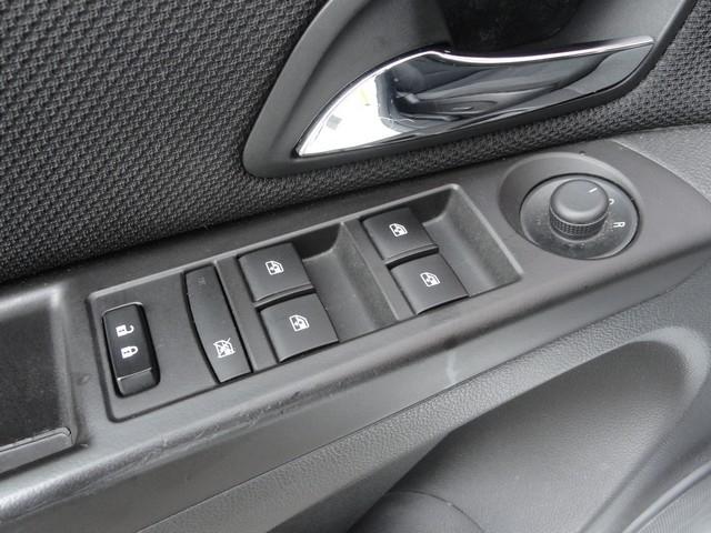 Chevrolet Cruze Limited 4dr Sdn Auto LT w/1LT 2016