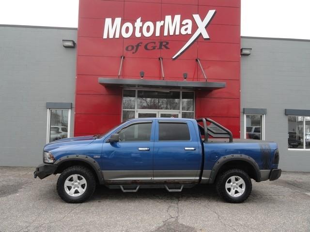 RAM 1500 4WD Crew Cab 140.5" Outdoorsman 2011