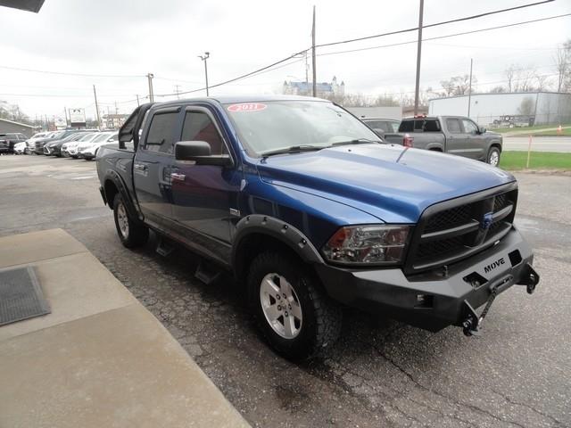 RAM 1500 4WD Crew Cab 140.5" Outdoorsman 2011