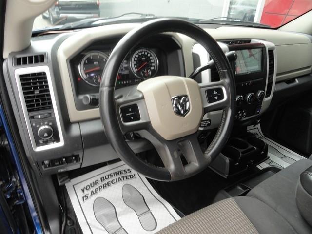 RAM 1500 4WD Crew Cab 140.5" Outdoorsman 2011