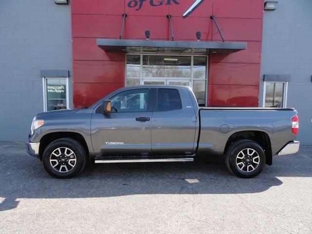 Toyota Tundra 4WD Truck Double Cab 4.6L V8 6-Spd AT SR5 (Natl) 2015