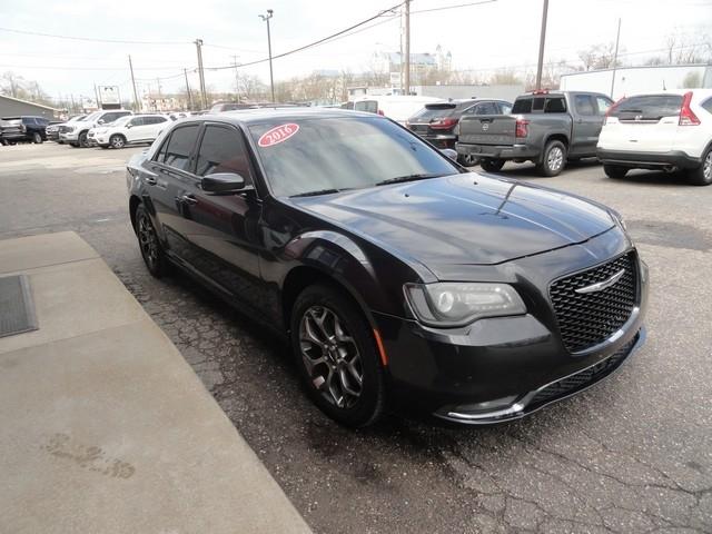 Chrysler 300 4dr Sdn 300S AWD 2016