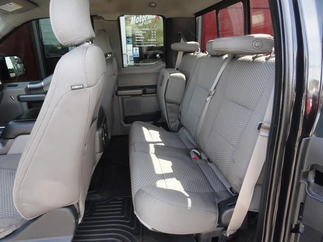 Ford 150 4WD SuperCab 145" Lariat 2015