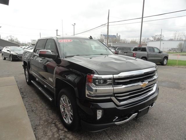 Chevrolet Silverado 1500 4WD Crew Cab 143.5" High Country 2018