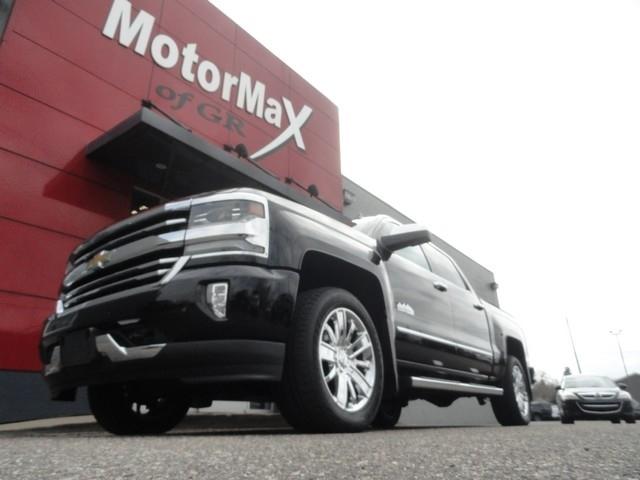Chevrolet Silverado 1500 4WD Crew Cab 143.5" High Country 2018