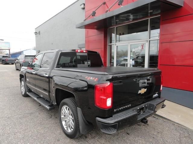 Chevrolet Silverado 1500 4WD Crew Cab 143.5" High Country 2018