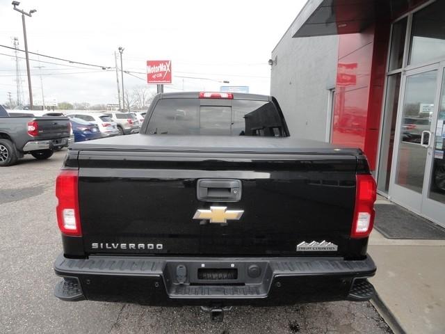 Chevrolet Silverado 1500 4WD Crew Cab 143.5" High Country 2018