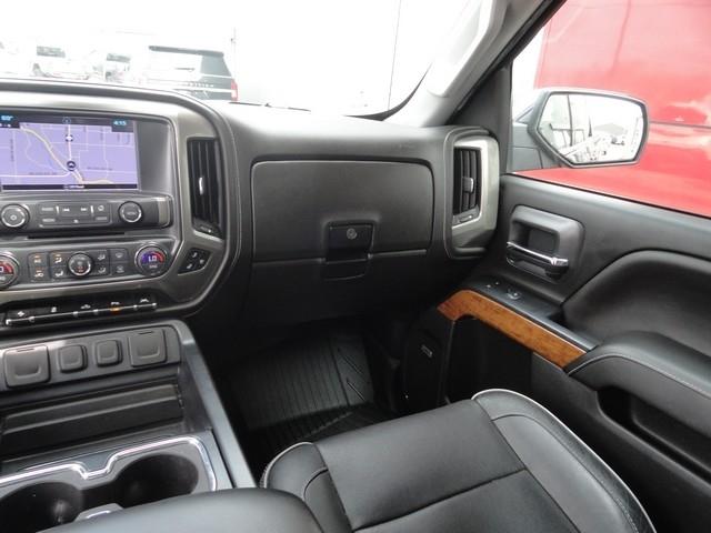 Chevrolet Silverado 1500 4WD Crew Cab 143.5" High Country 2018