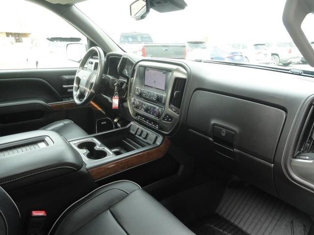 Chevrolet Silverado 1500 4WD Crew Cab 143.5" High Country 2018