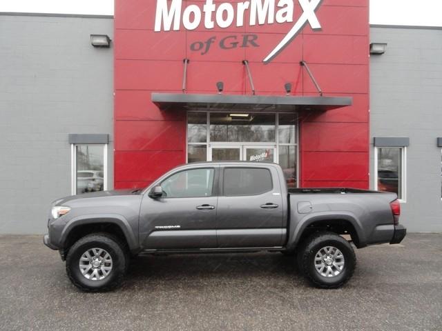 Toyota Tacoma 4WD TRD Off Road Double Cab 5' Bed V6 MT (Natl) 2019