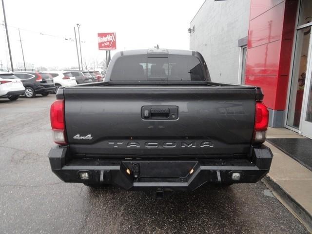 Toyota Tacoma 4WD TRD Off Road Double Cab 5' Bed V6 MT (Natl) 2019