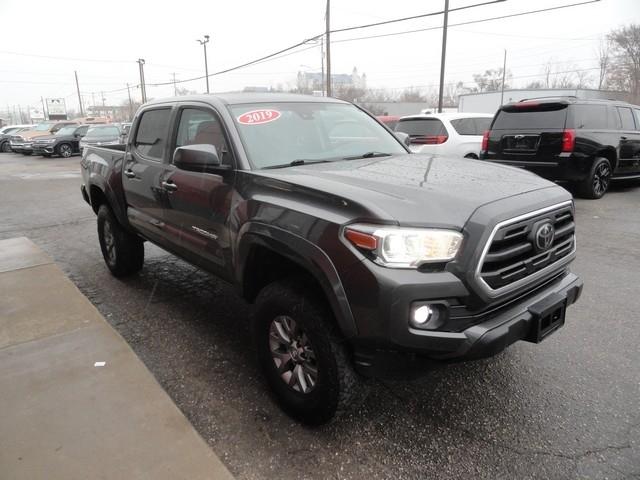 Toyota Tacoma 4WD TRD Off Road Double Cab 5' Bed V6 MT (Natl) 2019