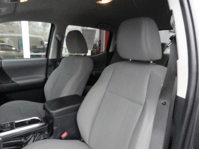 Toyota Tacoma 4WD TRD Off Road Double Cab 5' Bed V6 MT (Natl) 2019