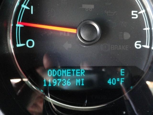 Chevrolet Avalanche 4WD Crew Cab LTZ 2012