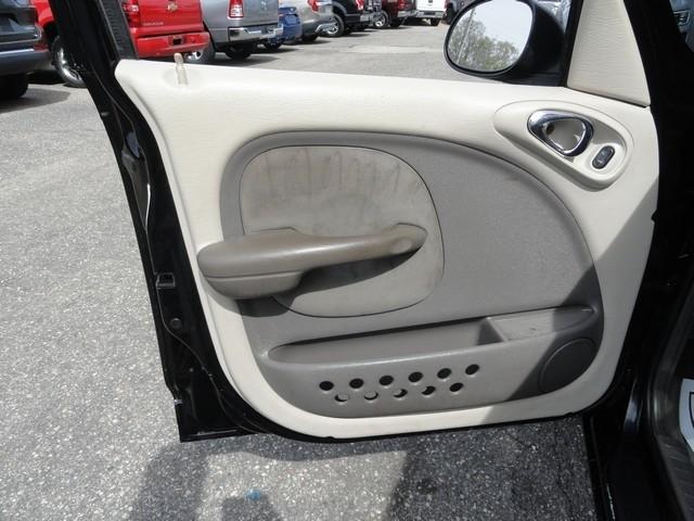 Chrysler PT Cruiser 4dr Wgn 2001
