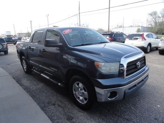 Toyota Tundra 4WD Truck CrewMax 5.7L V8 6-Spd AT (Natl) 2008