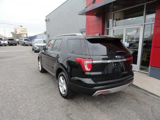 Ford Explorer XLT 4WD 2017