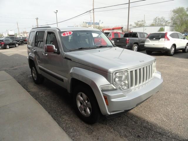 Jeep Liberty 4WD 4dr Sport 2012