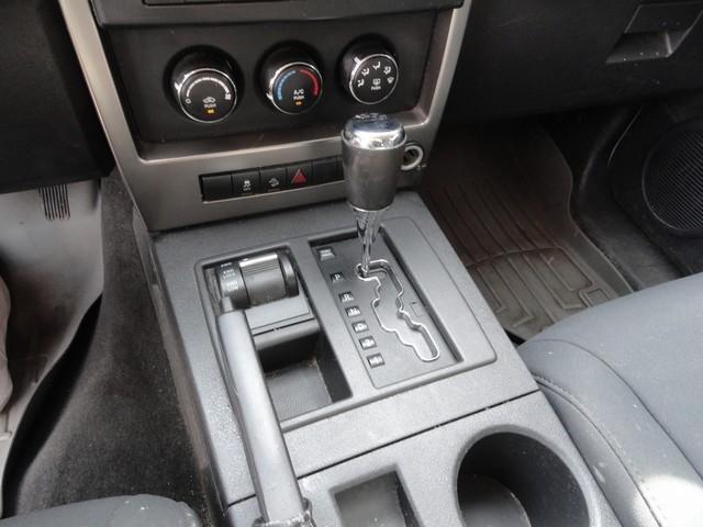 Jeep Liberty 4WD 4dr Sport 2012