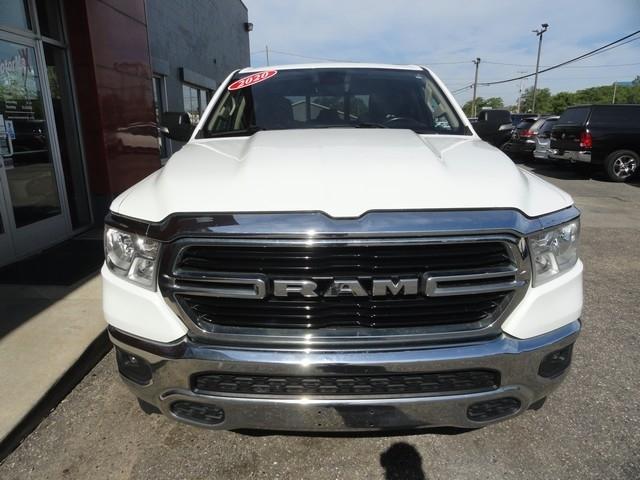 RAM 1500 Big Horn 4x4 Quad Cab 6'4" Box 2020