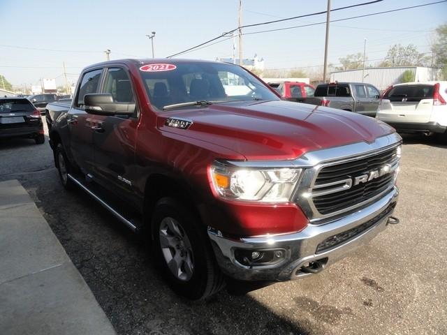 RAM 1500 Big Horn 4x4 Crew Cab 5'7" Box 2021