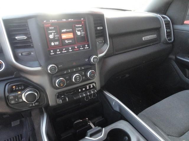 RAM 1500 Big Horn 4x4 Crew Cab 5'7" Box 2021