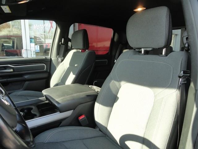 RAM 1500 Big Horn 4x4 Crew Cab 5'7" Box 2021