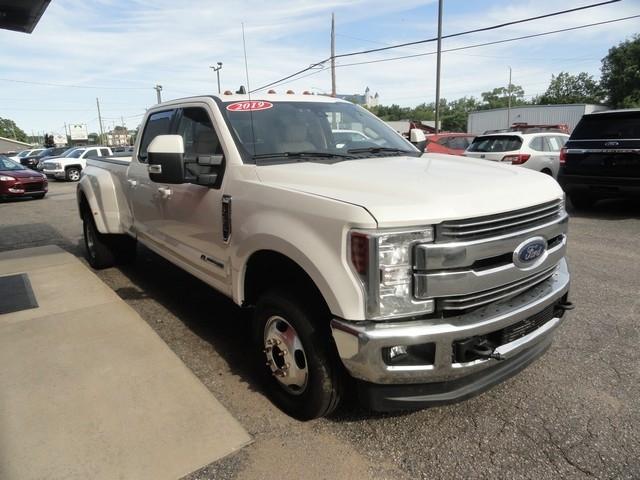 Ford Super Duty F-350 DRW King Ranch 4WD Crew Cab 8' Box 2019