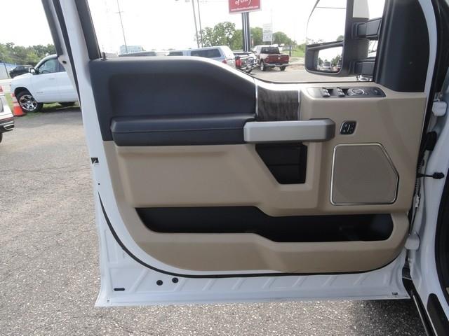 Ford Super Duty F-350 DRW King Ranch 4WD Crew Cab 8' Box 2019