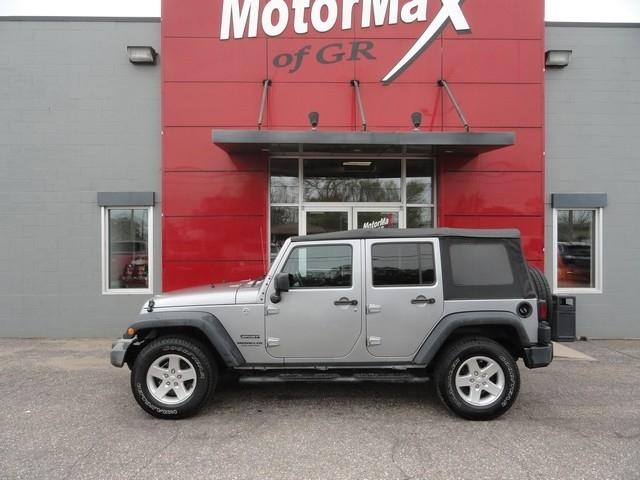 Jeep Wrangler Unlimited 4WD 4dr Sport 2016
