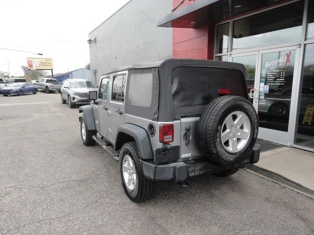 Jeep Wrangler Unlimited 4WD 4dr Sport 2016