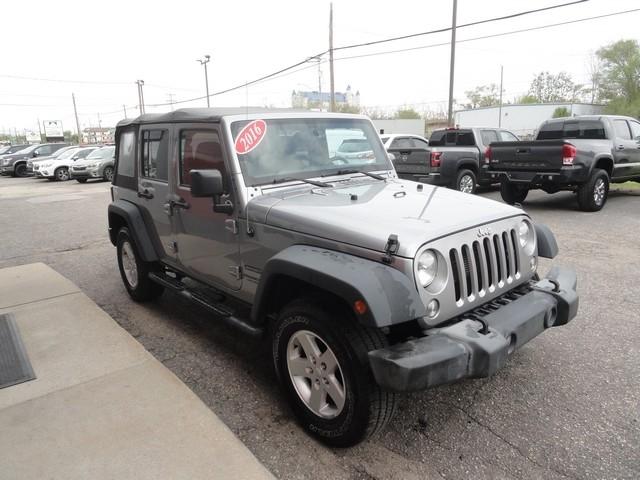 Jeep Wrangler Unlimited 4WD 4dr Sport 2016