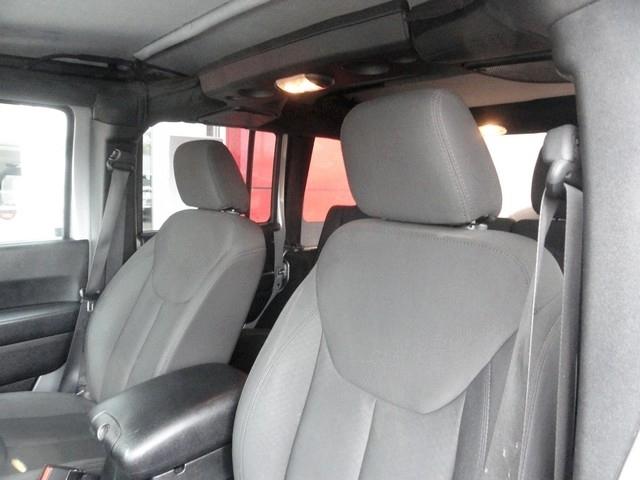 Jeep Wrangler Unlimited 4WD 4dr Sport 2016