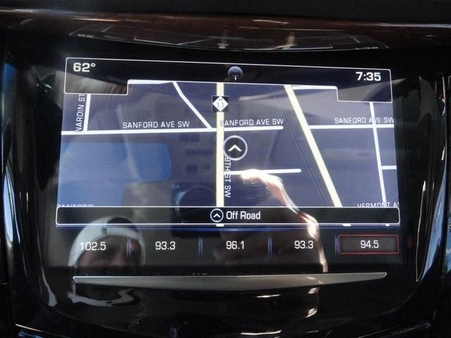 Cadillac Escalade ESV 4WD 4dr Luxury 2017