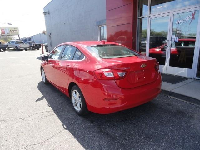 Chevrolet Cruze 4dr Sdn 1.4L LT w/1SD 2017