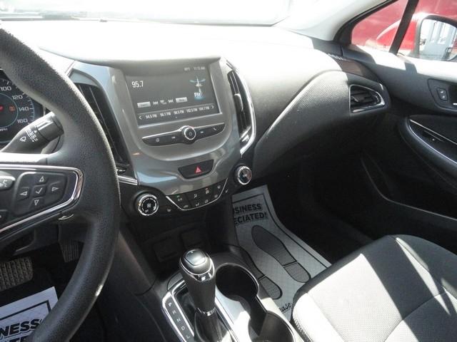 Chevrolet Cruze 4dr Sdn 1.4L LT w/1SD 2017