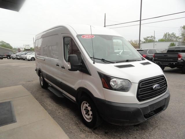 Ford Transit Van T-150 148" Med Rf 8600 GVWR Sliding RH Dr 2019