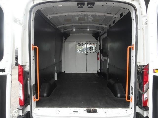 Ford Transit Van T-150 148" Med Rf 8600 GVWR Sliding RH Dr 2019