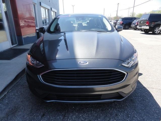 Ford Fusion S FWD 2020