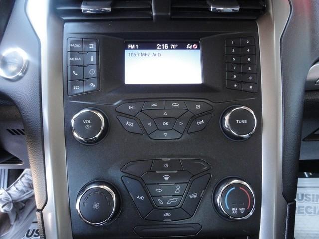 Ford Fusion S FWD 2020