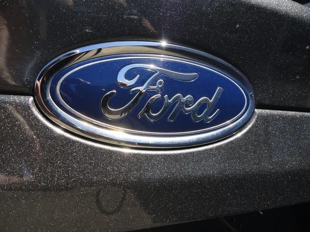 Ford Fusion S FWD 2020