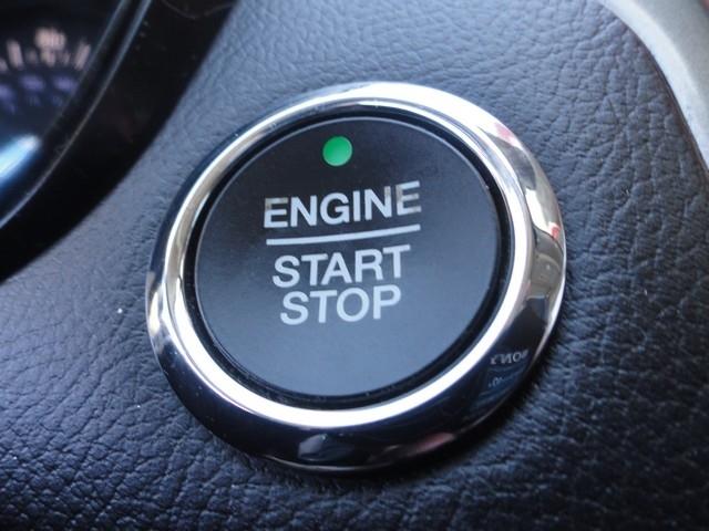 Ford Fusion S FWD 2020