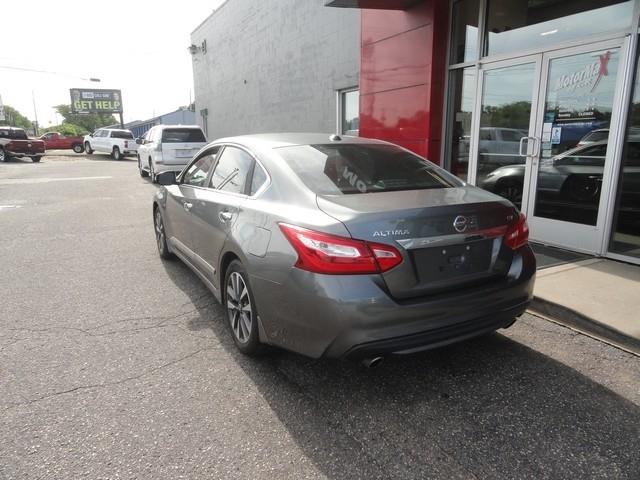 Nissan Altima 4dr Sdn I4 2.5 SV 2016