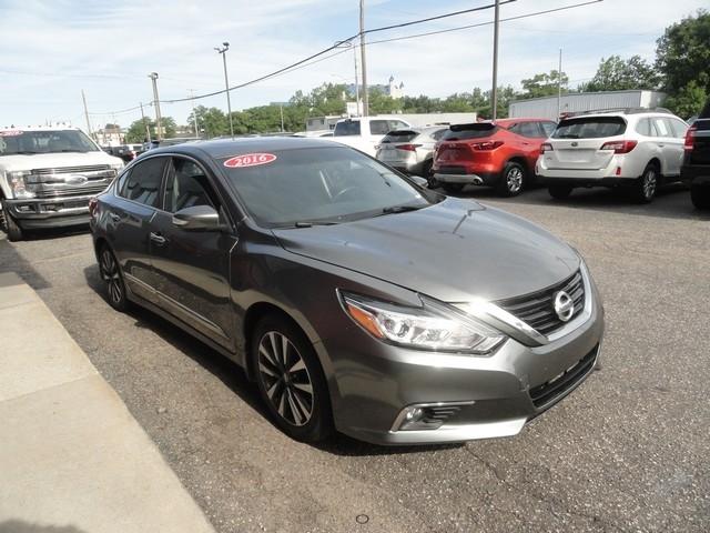 Nissan Altima 4dr Sdn I4 2.5 SV 2016