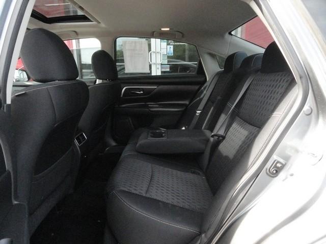 Nissan Altima 4dr Sdn I4 2.5 SV 2016