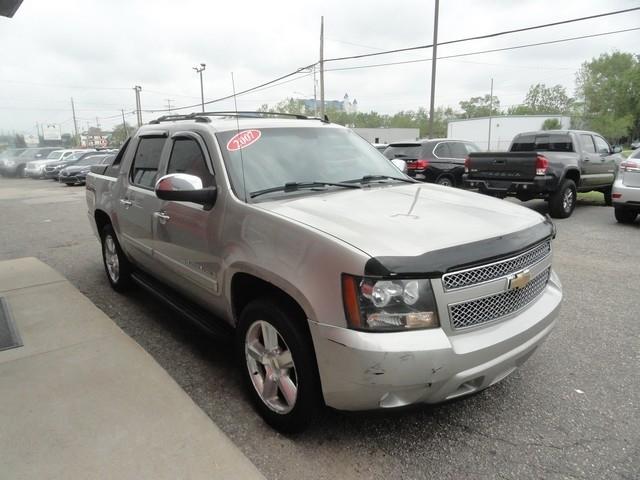 Chevrolet Avalanche 4WD Crew Cab 130" LTZ 2007