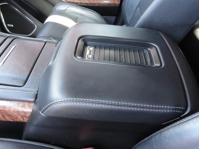 Chevrolet Suburban 4WD 4dr Premier 2020