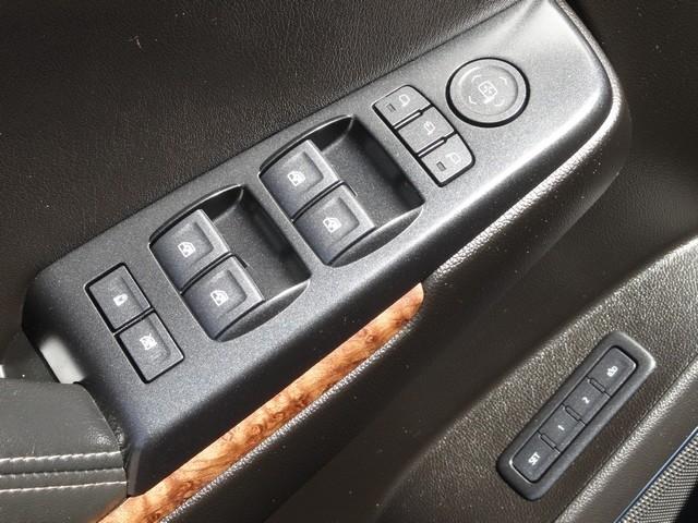 Chevrolet Suburban 4WD 4dr Premier 2020