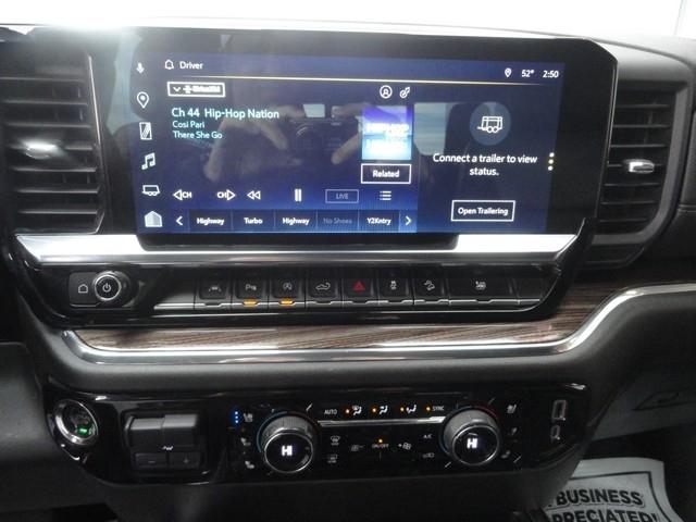 Chevrolet Silverado 1500 4WD Crew Cab 147" LTZ 2023